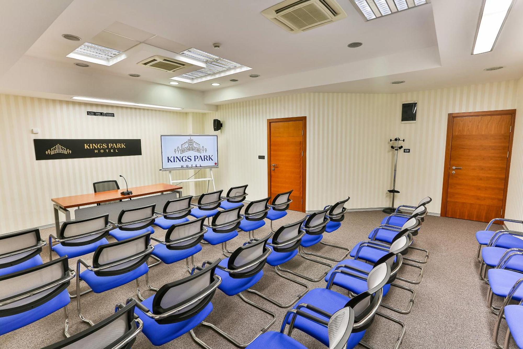 Kings Park Hotel Podgorica Ngoại thất bức ảnh