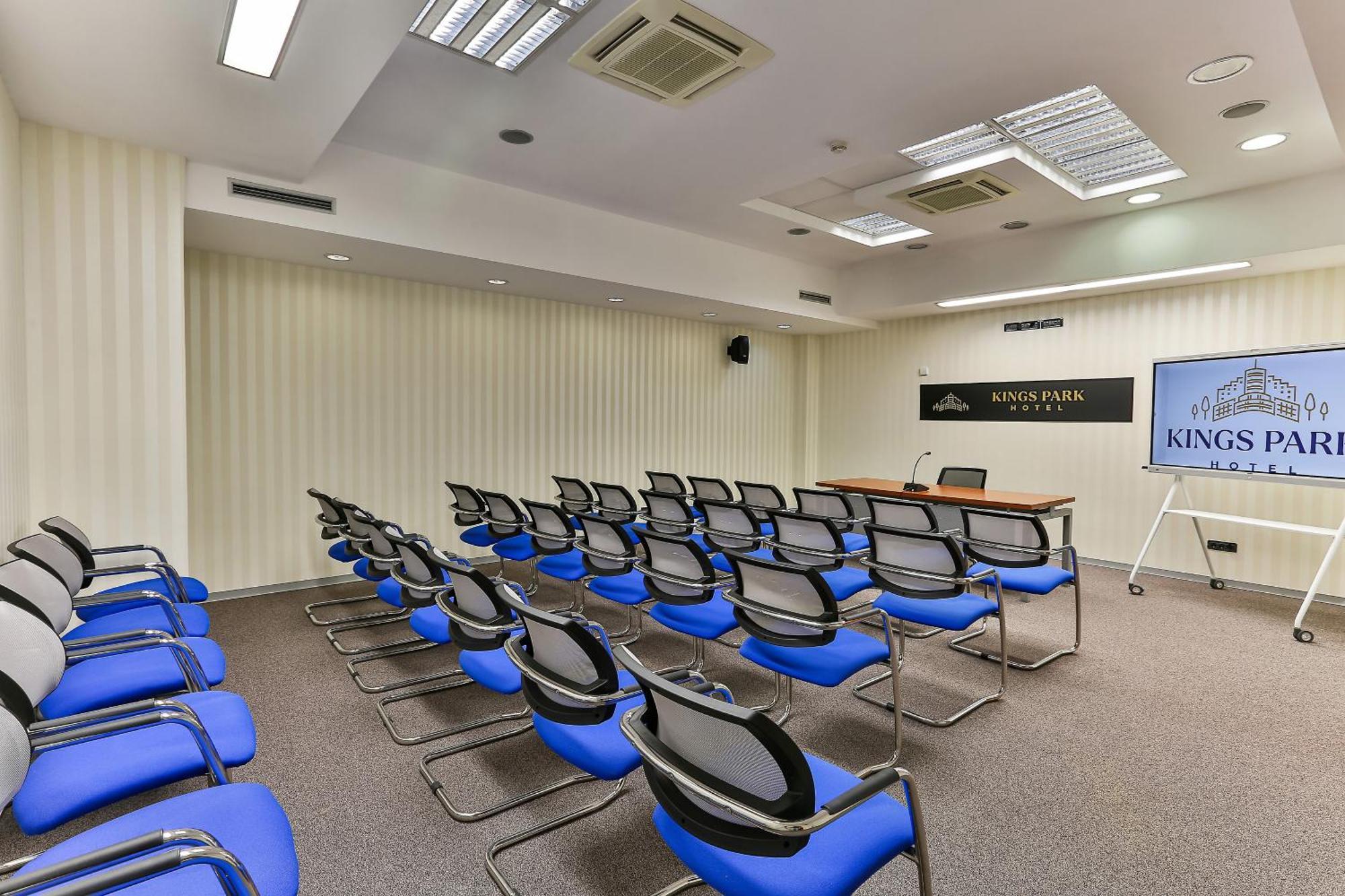 Kings Park Hotel Podgorica Ngoại thất bức ảnh
