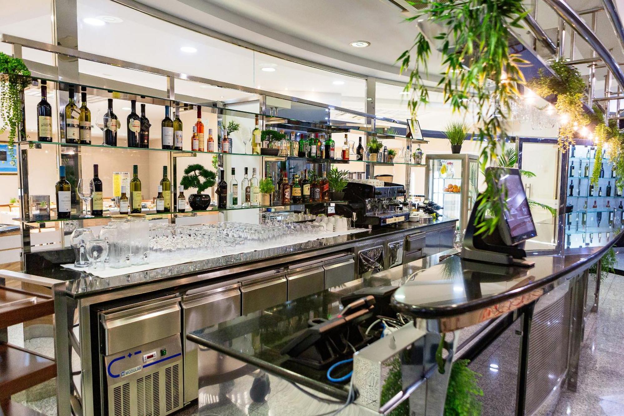 Kings Park Hotel Podgorica Ngoại thất bức ảnh