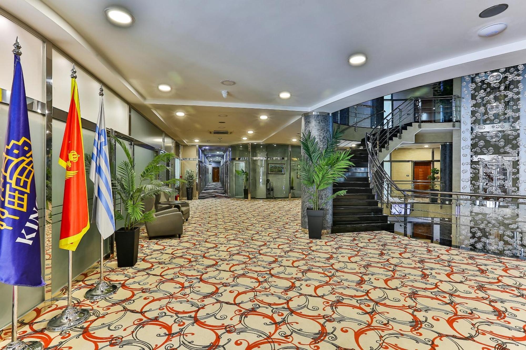 Kings Park Hotel Podgorica Ngoại thất bức ảnh